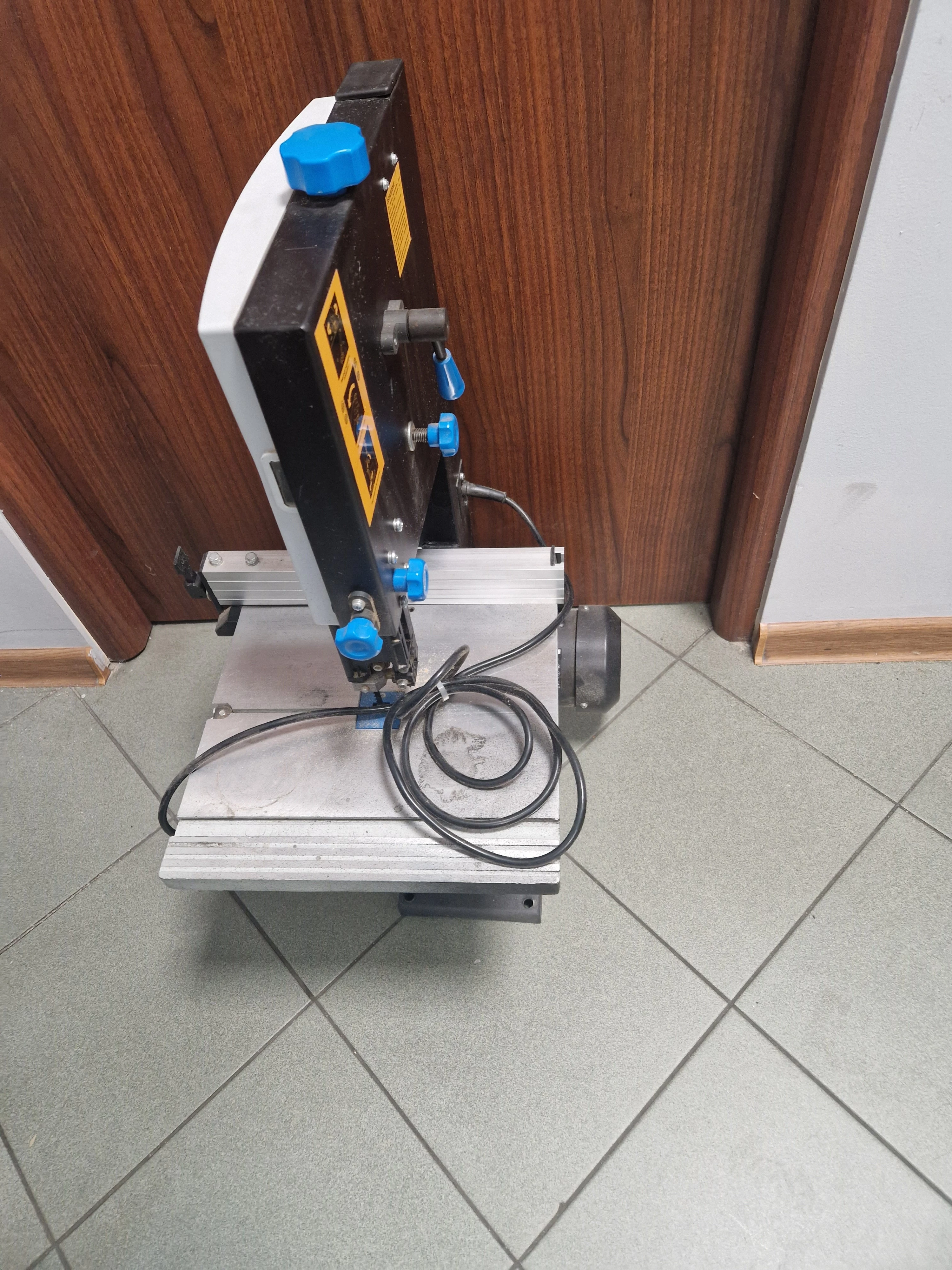 pila-tasmowa-macallister-mbas350-350-w-stan-uzywany