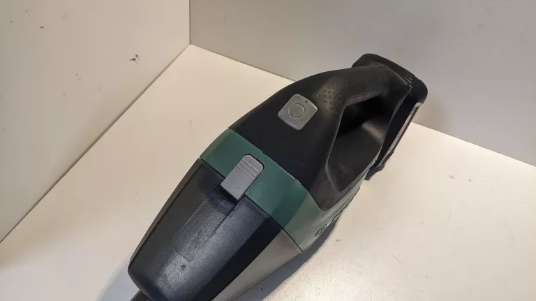 ODKURZACZ RĘCZNY BOSCH UNIVERSAL VAC 18