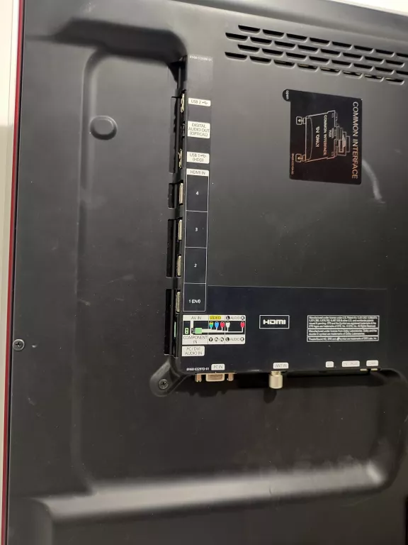 telewizor-samsung-ue37d5500-podstawka-pilot-klasa-efektywnosci-energetycznej-a