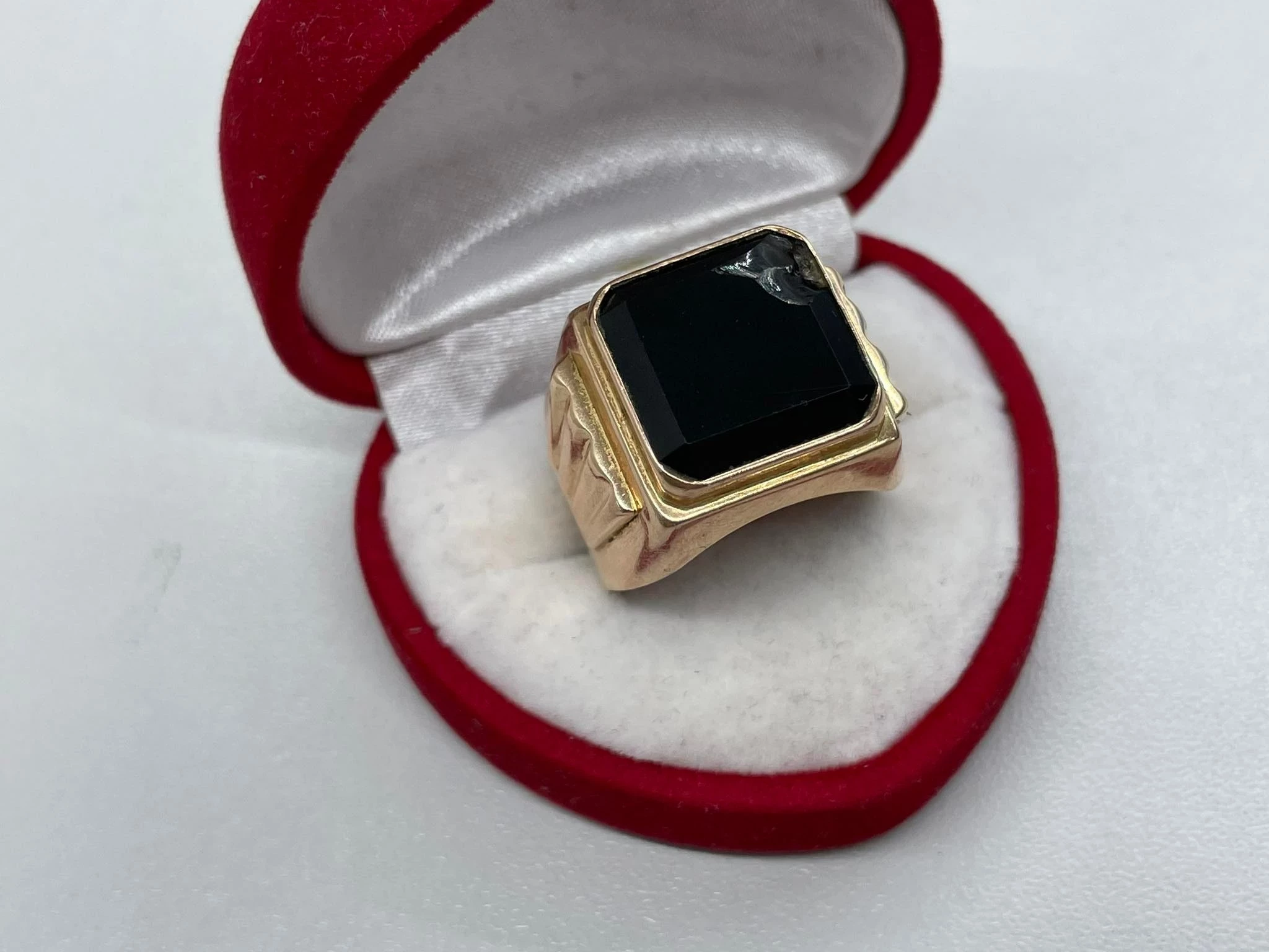 zloty-sygnet-z-czarnym-kamieniem-585-stan-11323-2