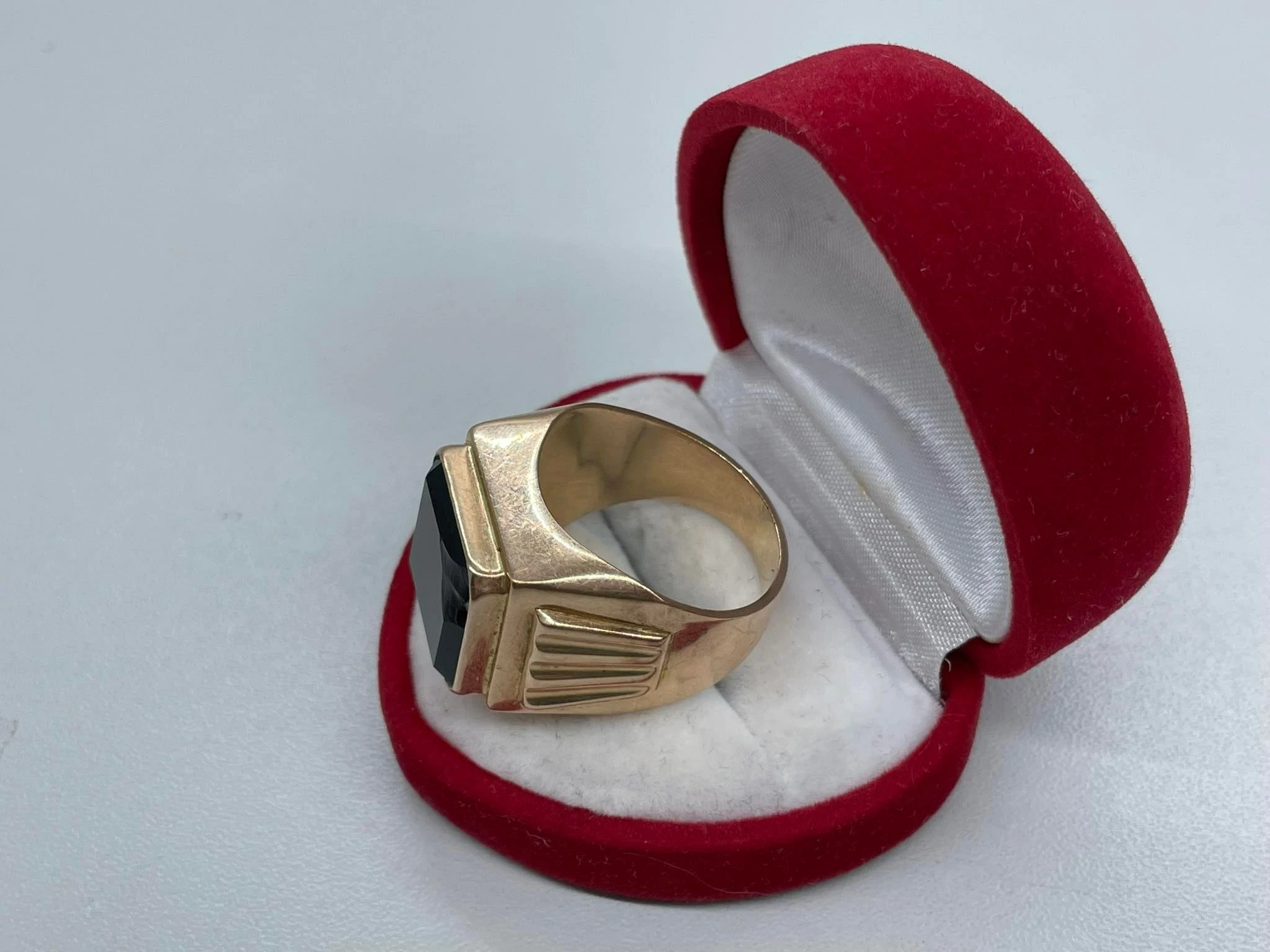 zloty-sygnet-z-czarnym-kamieniem-585-marka-226434-315782