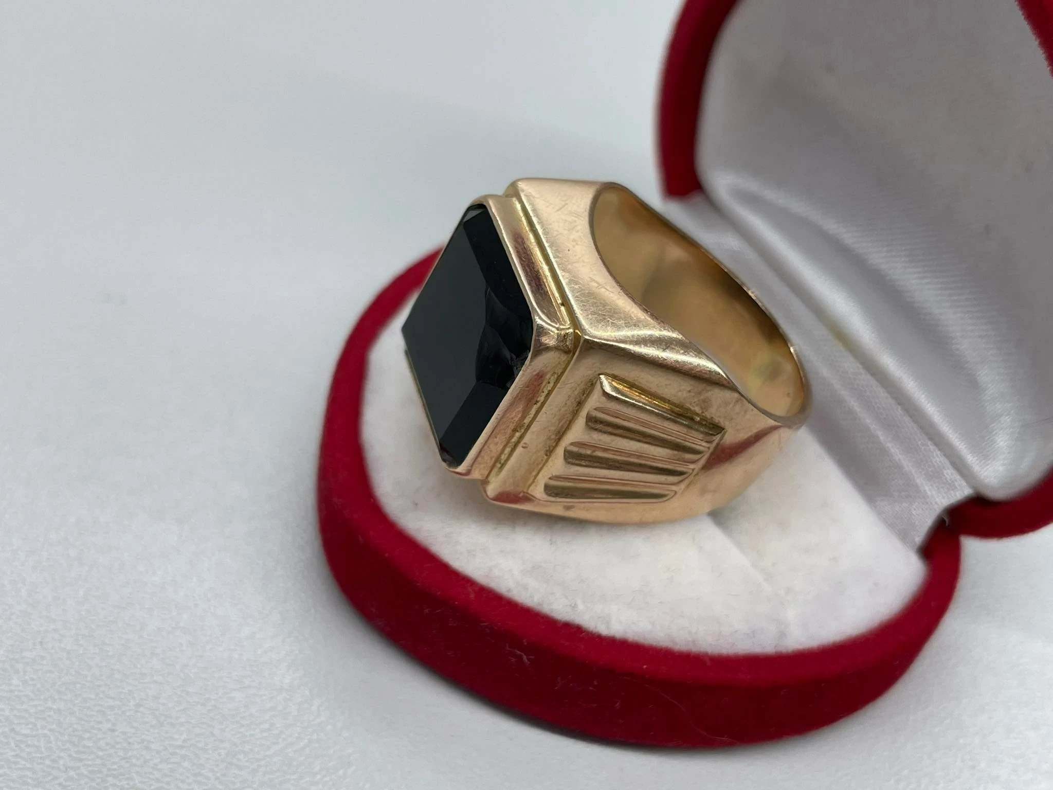 zloty-sygnet-z-czarnym-kamieniem-585-rodzaj-2205-2