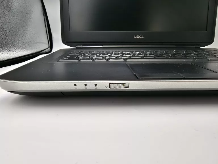 LAPTOP DELL ATIIDUTE E5430