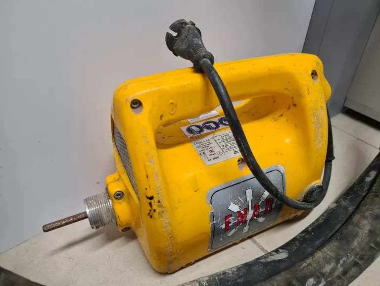 WIBRATOR DO BETONU ENAR AVMU 2300 W