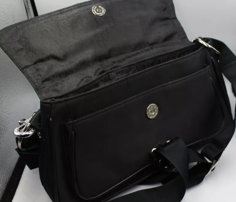 torebka-dior-czarna-stan-uzywany