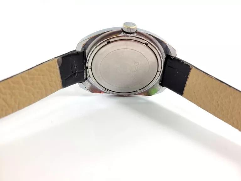 ZEGAREK SLAVA 21 KAMIENI