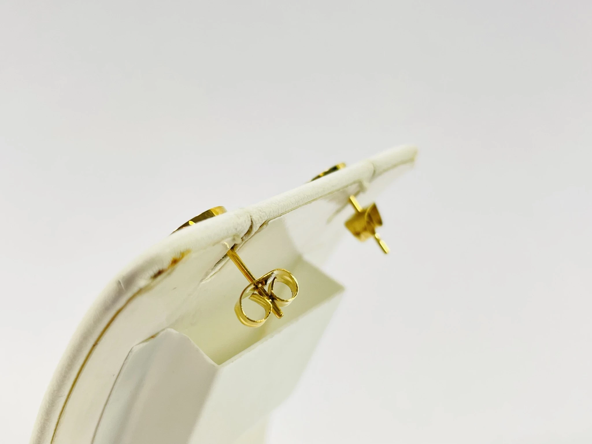 kolczyki-stal-pozlacana-sztyft-wiszace-rodzaj-zapiecia-2207-1