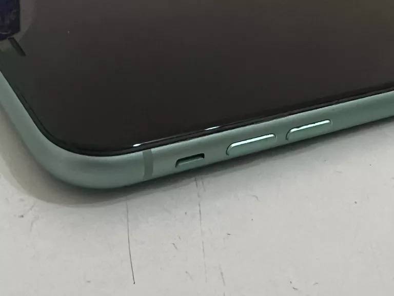 TELEFON IPHONE 11