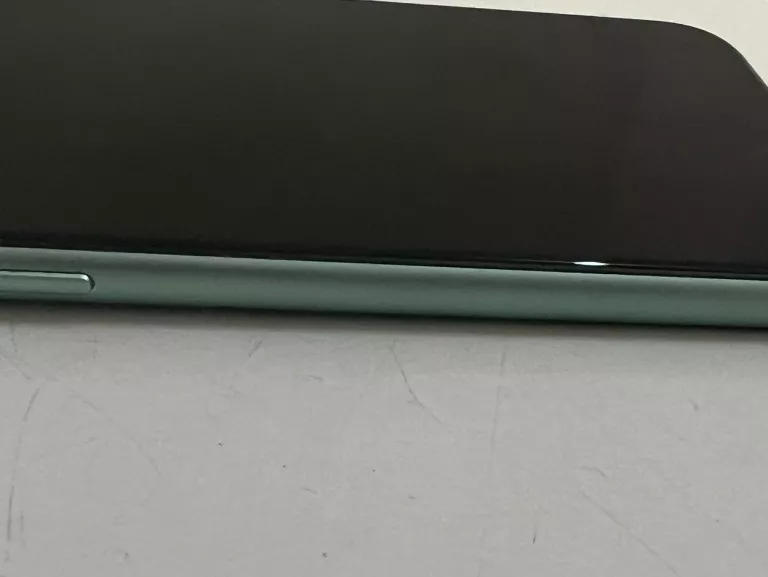 TELEFON IPHONE 11