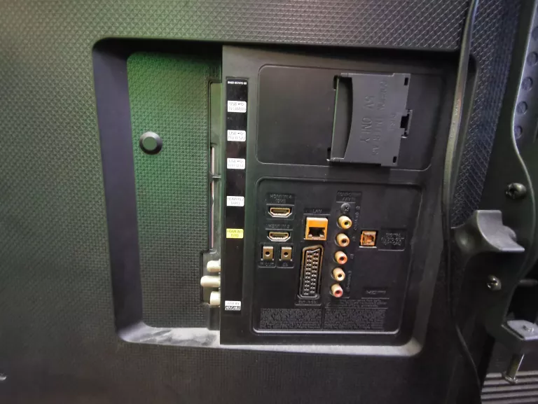 TELEWIZOR - SAMSUNG 55' UE55H6800AW