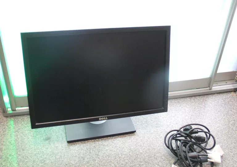 MONITOR DELL P2210 22 CALE 1680 X 1050 PX