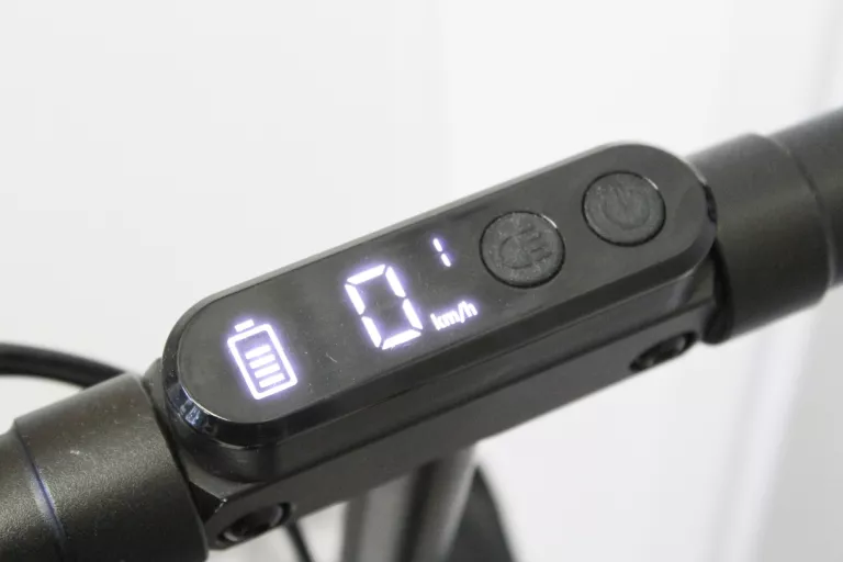 HULAJNOGA ELEKTRYCZNA MICRO MERLIN X4 LAD