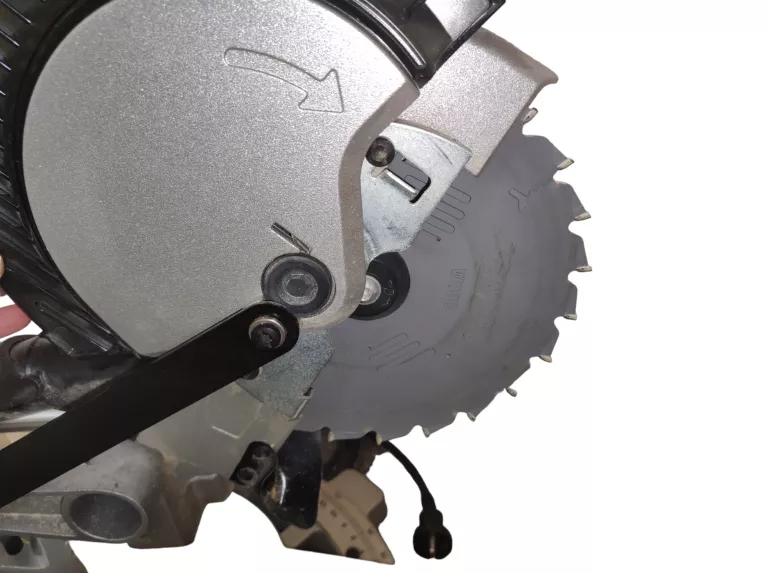 PILARKA UKOSOWA UKOŚNICA DEWALT DW712N
