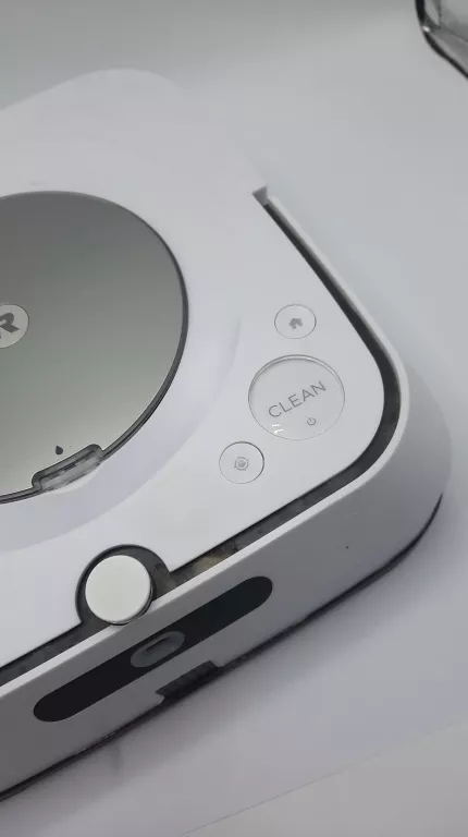 ROBOT MOPUJĄCY IROBOT BRAAVA JET M6 KOMPLET