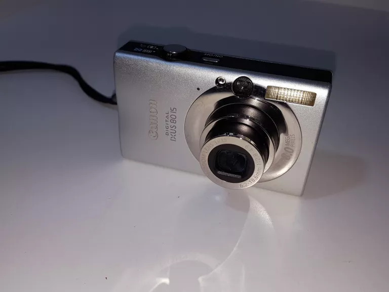 APARAT CANON 80IS ETUI