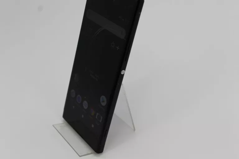 TELEFON SONY XPERIA XA1 3/32 GB KOMPLET