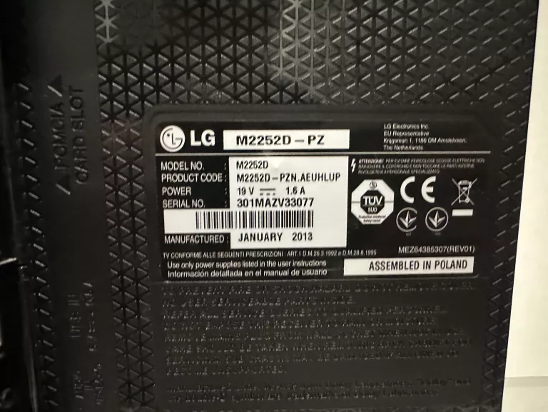 MONITOR LG M2252D + PILOT