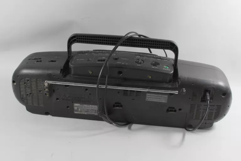 RADIO SANYO MW-806L0