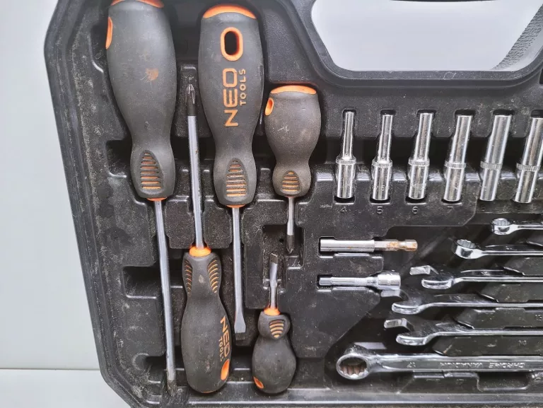 ZESTAW NARZĘDZI MK4 GARAGE WALIZKA