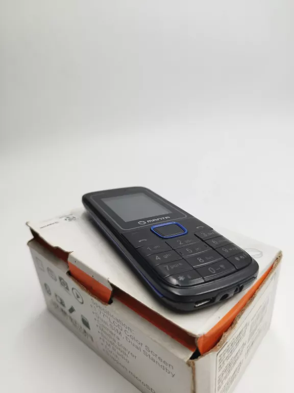 manta-ms1701-vintage-uszkodzony-ekran-kolor-czarny