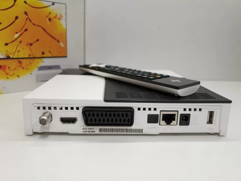 cyfrowy-odbiornik-satelitarny-dekoder-na-karte-nc-kod-producenta-dsiw74