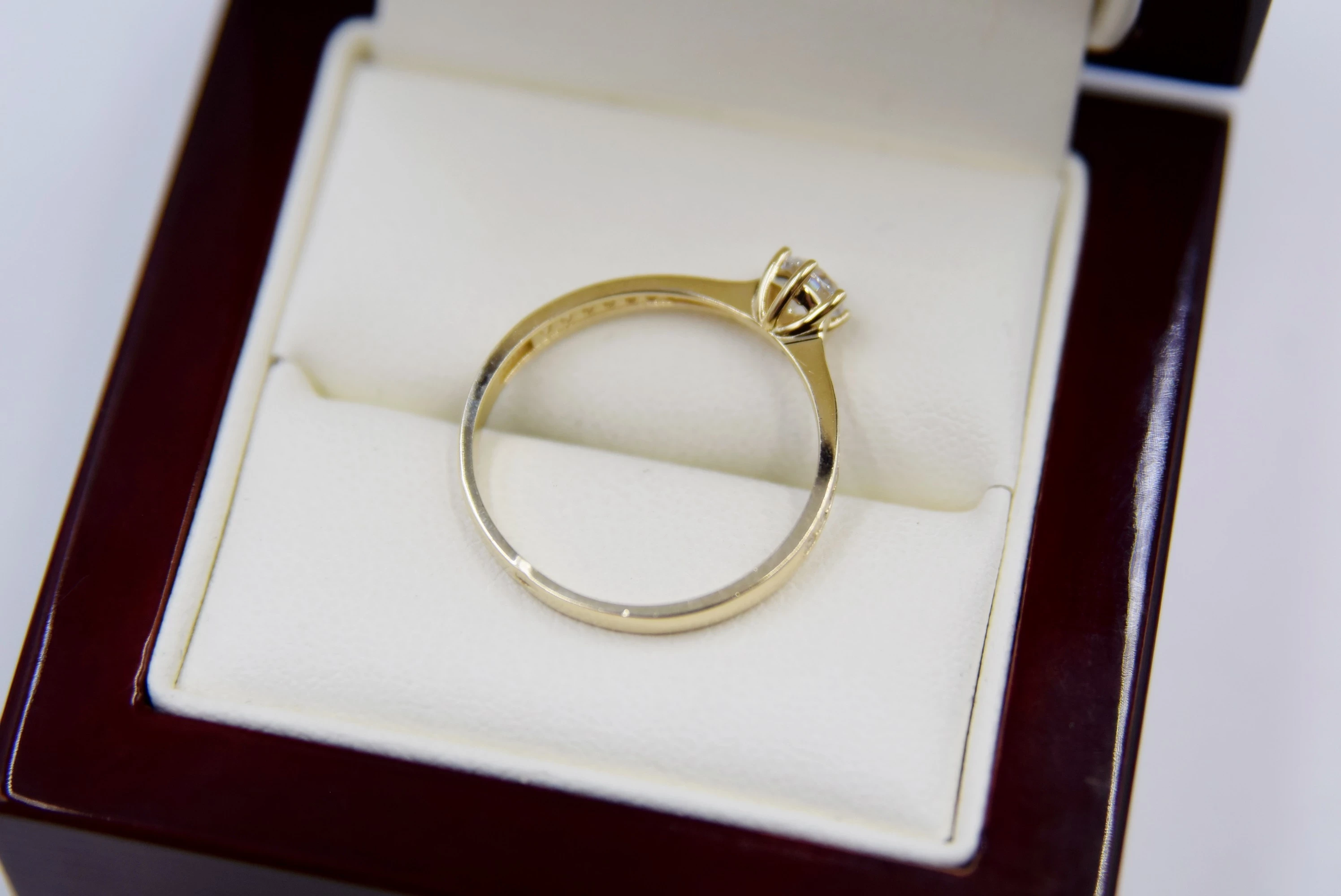 piekny-zloty-pierscionek-z-cyrkonia-585-r19-rodzaj-2205-2