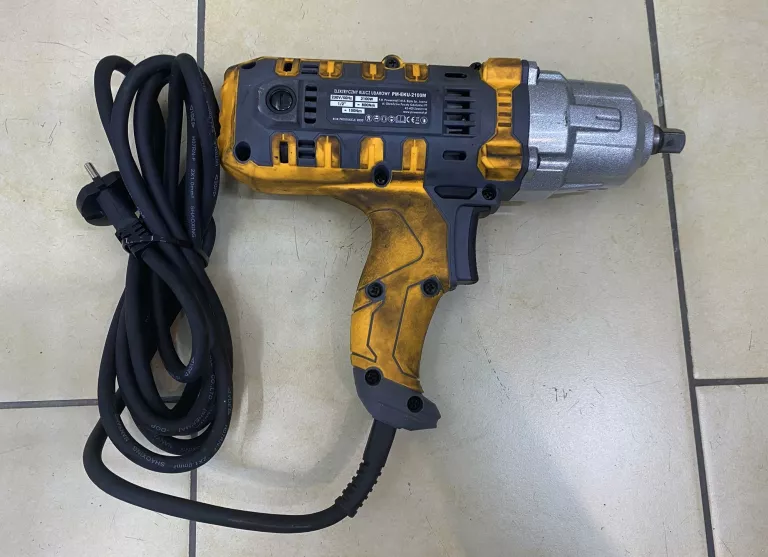 ELEKTRYCZNY KLUCZ UDAROWY POWERMAT PM-EKU-2100M K