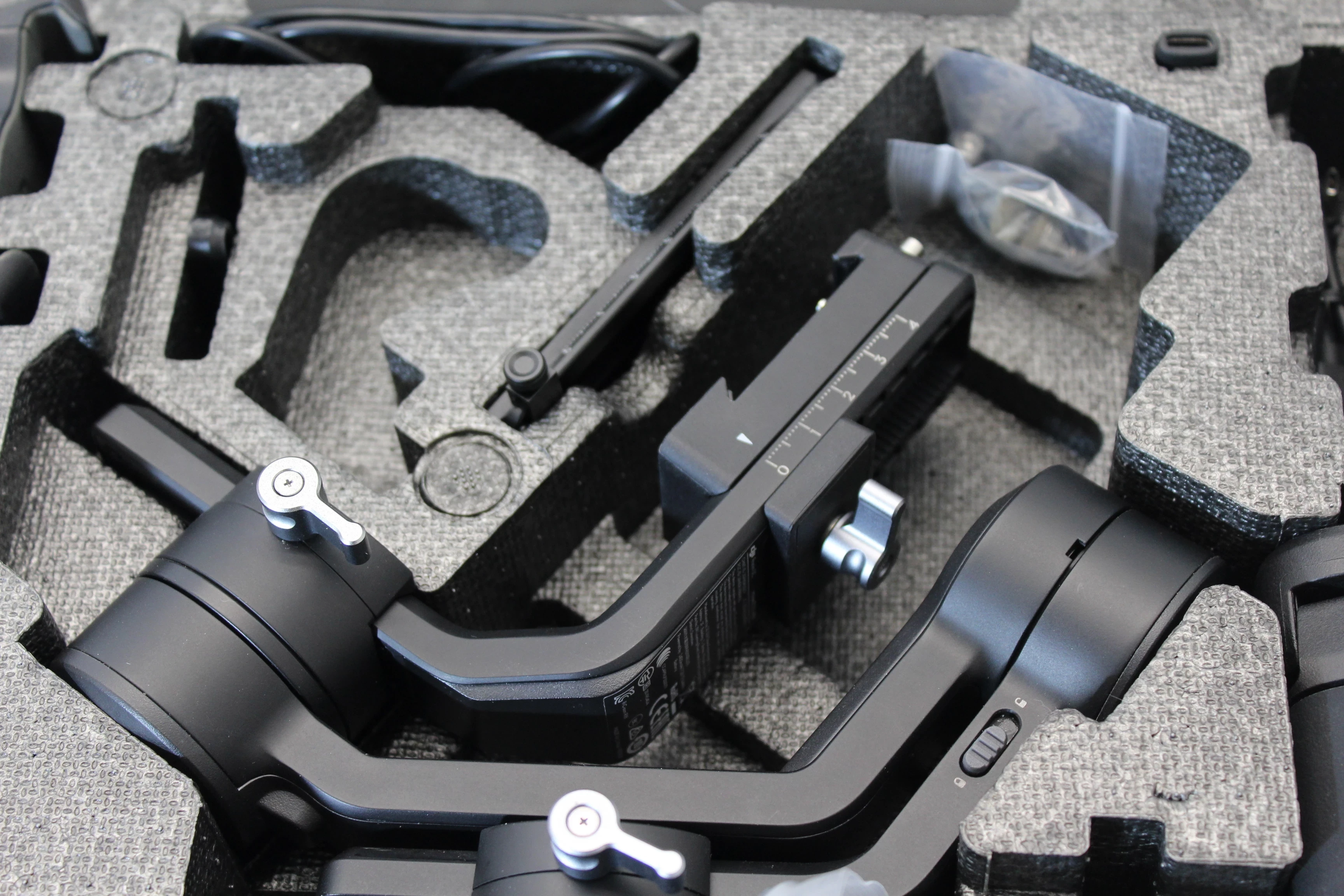 gimbal-dji-ronin-sc-walizka-ean-gtin-6958265191183