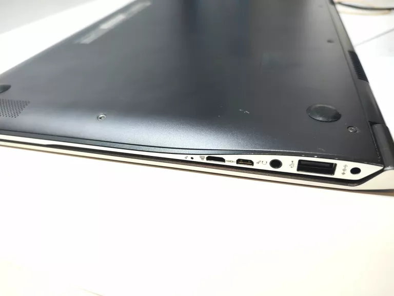 SAMSUNG SERIES 9