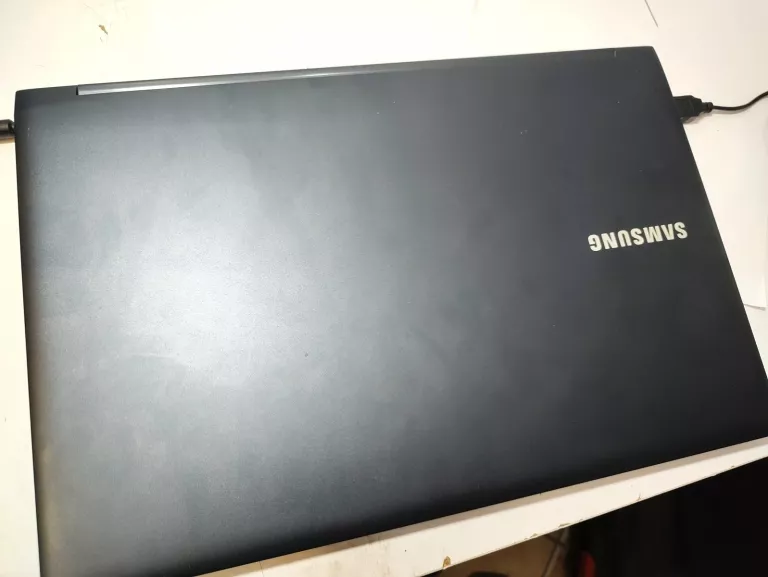 SAMSUNG SERIES 9