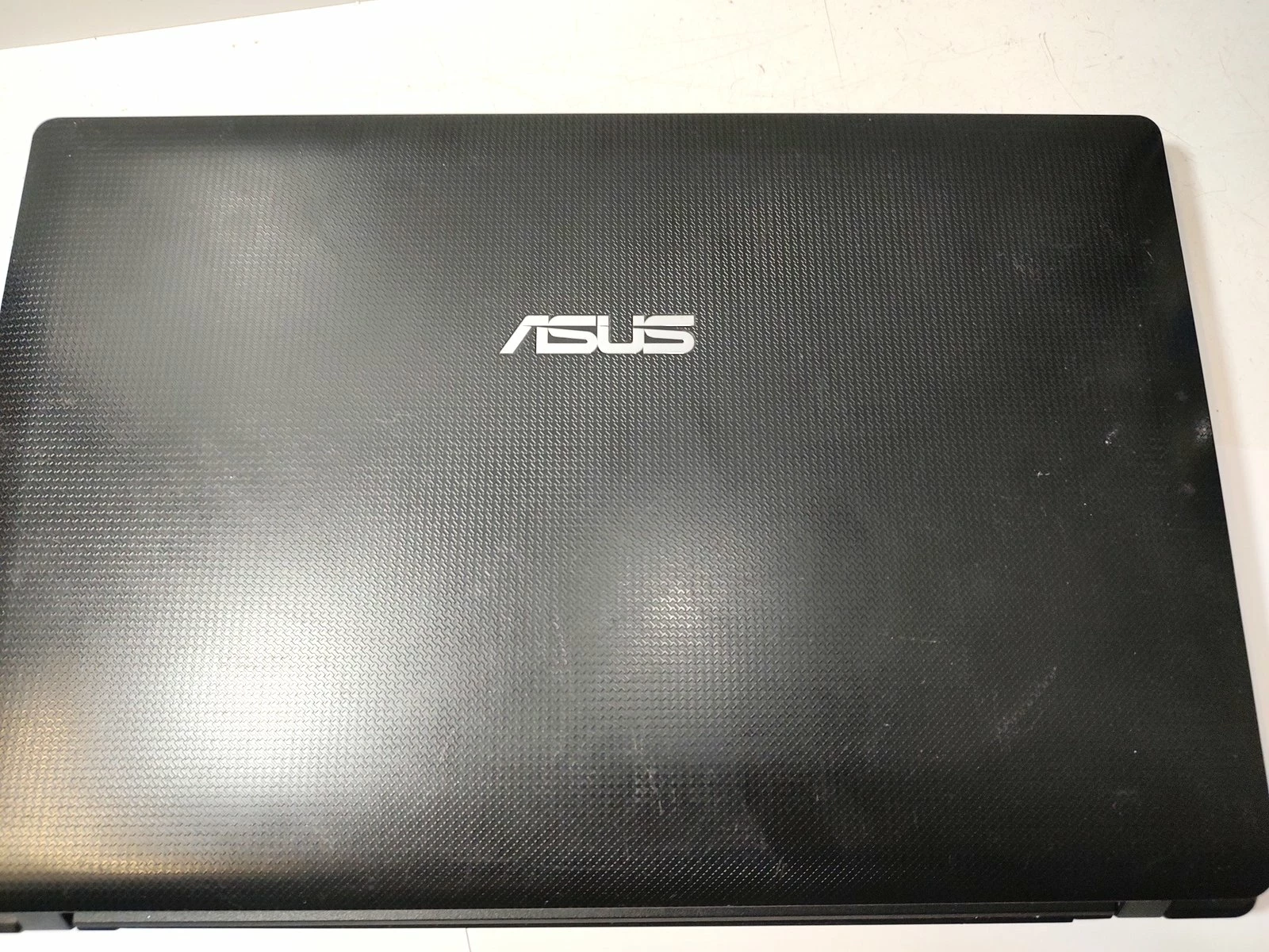 asus-k54c-bez-klawisza-przekatna-ekranu-1560