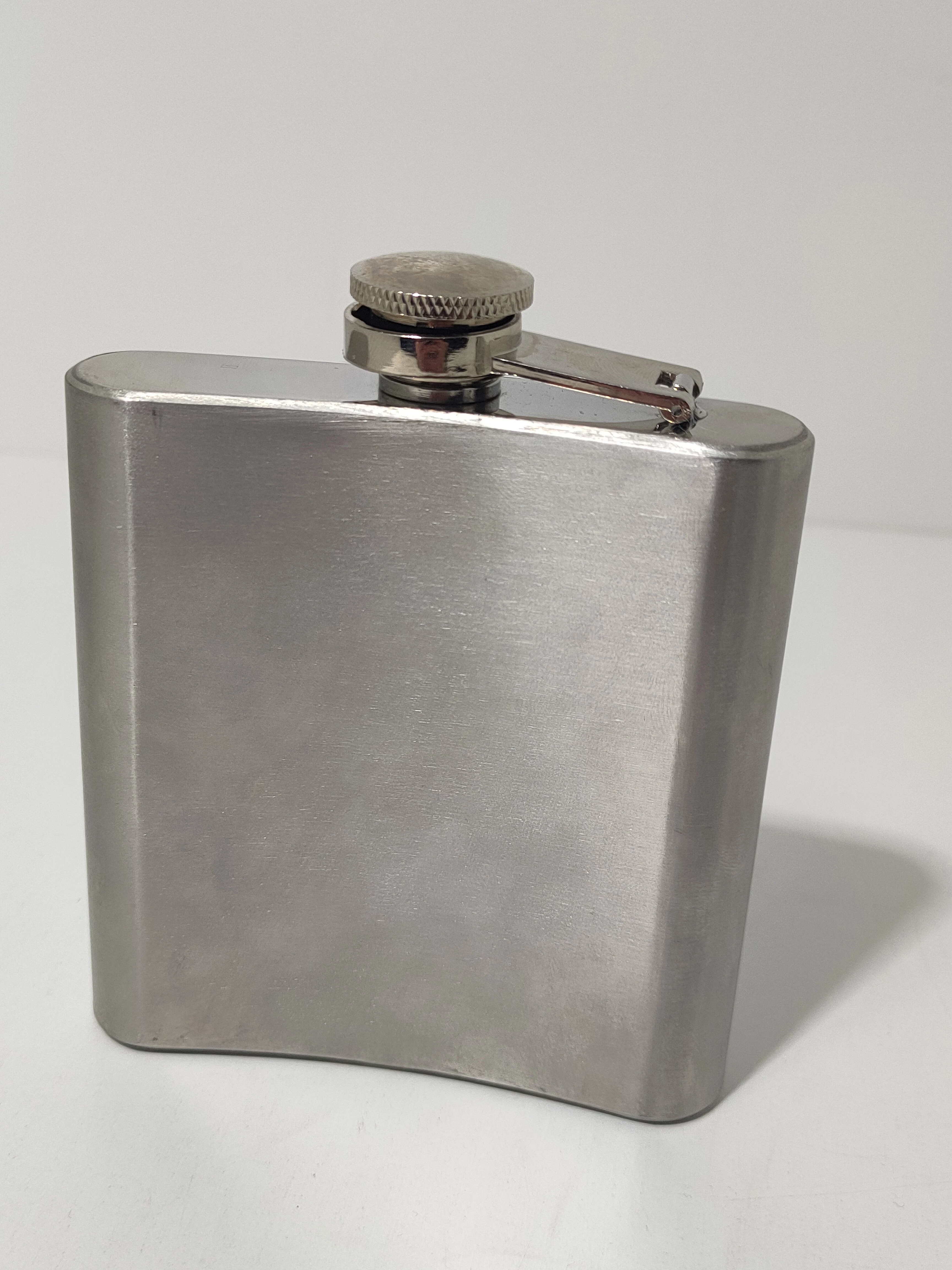 piersiowka-keep-walking-johnnie-walker-marka-inna