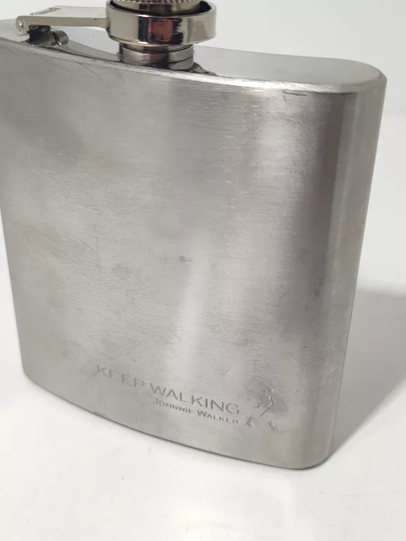 piersiowka-keep-walking-johnnie-walker-pojemnosc-240