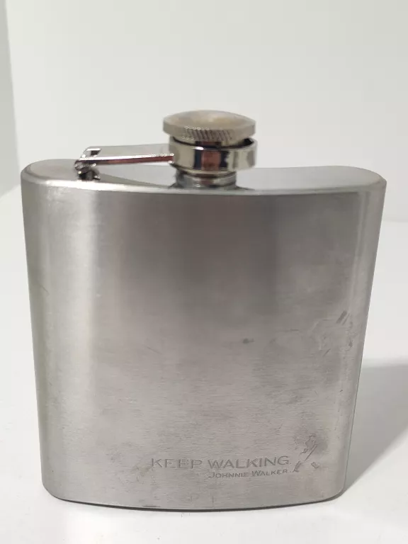 piersiowka-keep-walking-johnnie-walker-plwolnosci-3-5-sj-namyslow