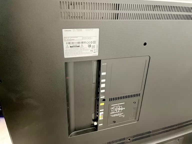 telewizor-samsung-ue55ku6000w-uszkodzony-marka-samsung