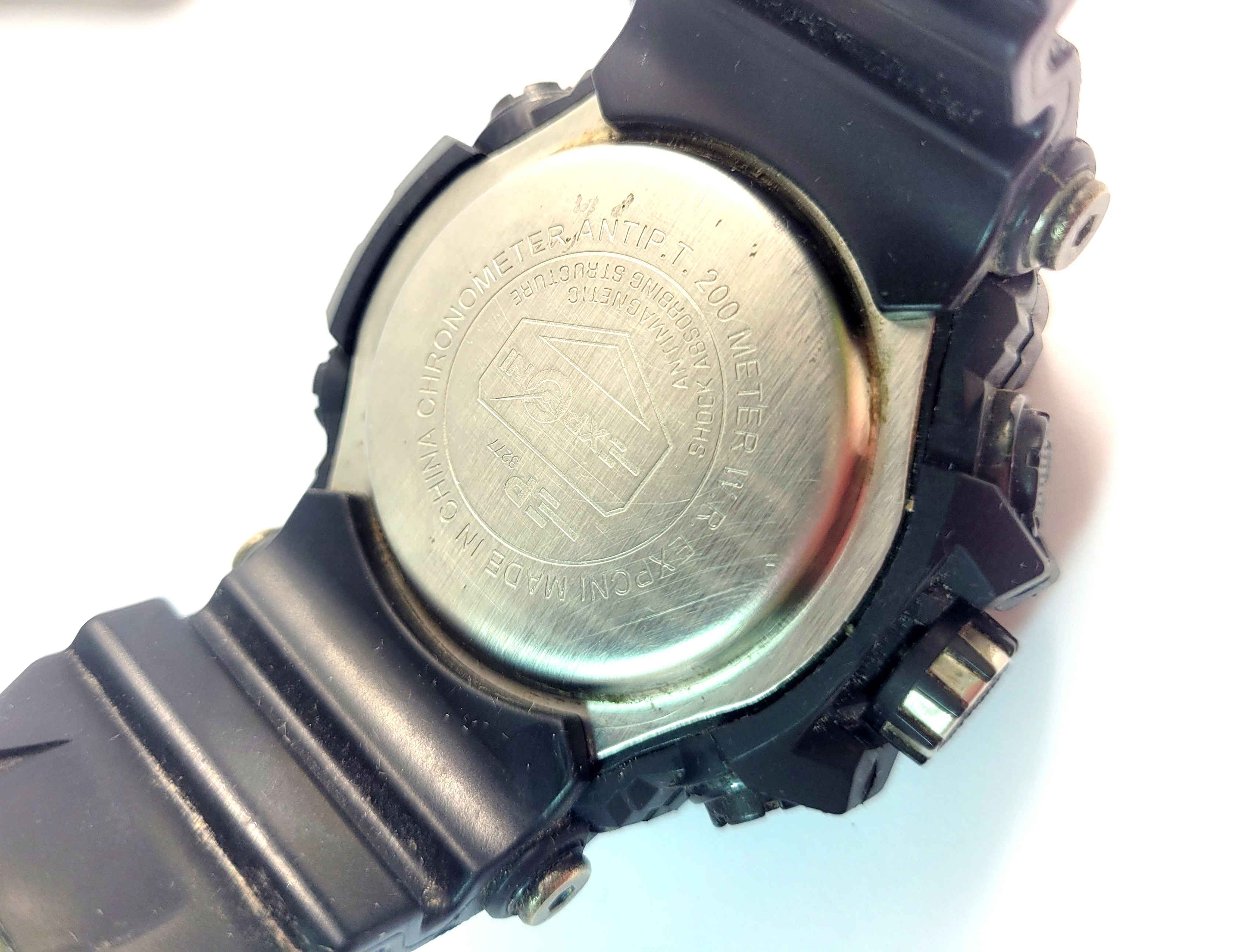 zegarek-meski-exponi-3277-ksztalt-koperty-okragla