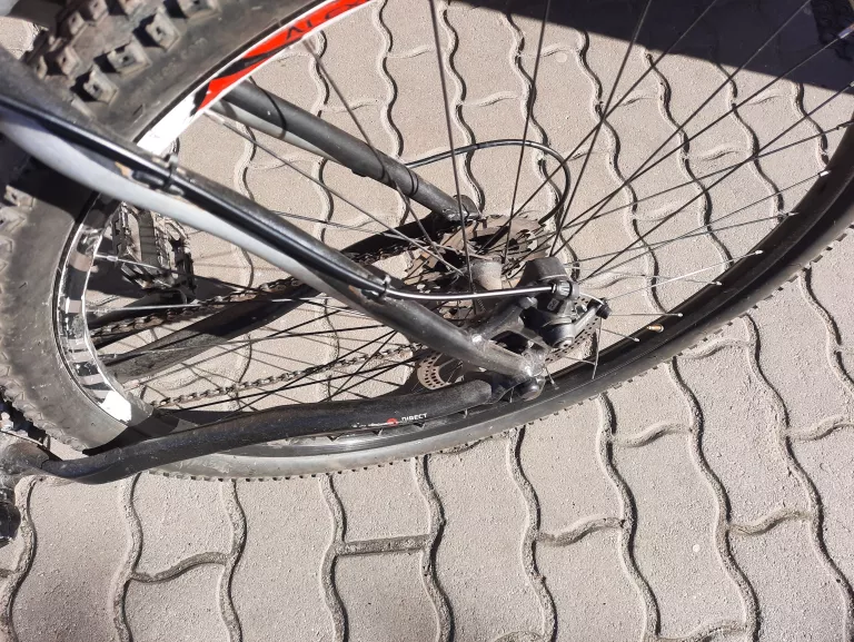 rower-kross-level-b7-zaciety-amrtyzator-29-kod-producenta-76867867