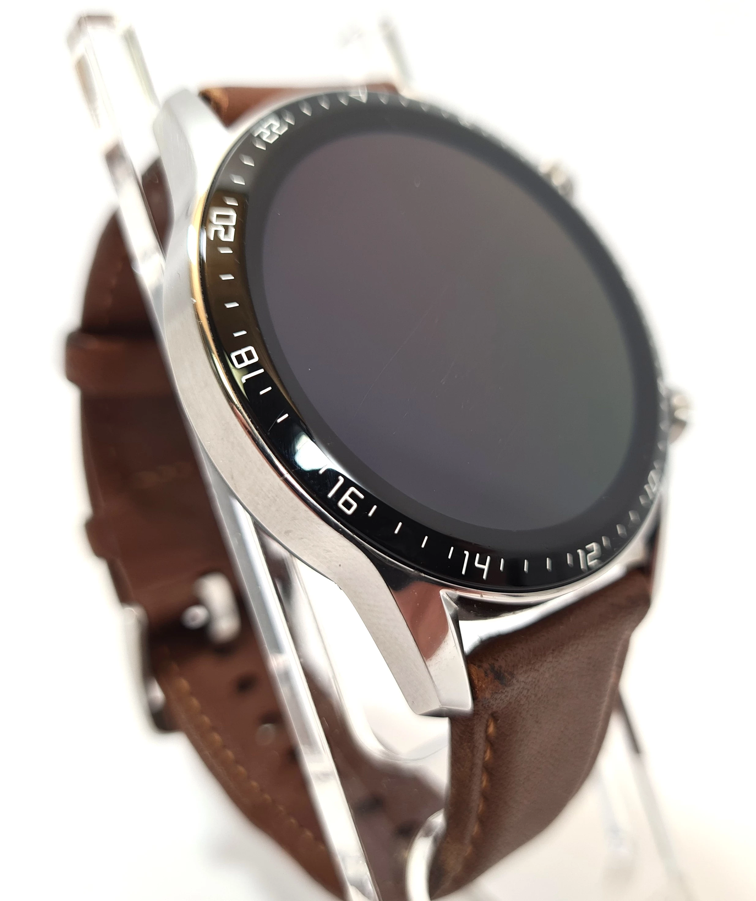 huawei-watch-gt-2-classic-46mm-ksztalt-koperty-okragly