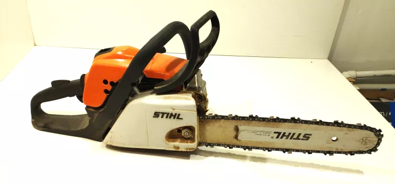 PIŁA SPALINOWA STIHL MS211/C 2022R.
