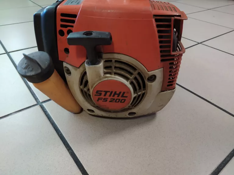 kosa-spalinowa-stihl-fs-200-marka-stihl