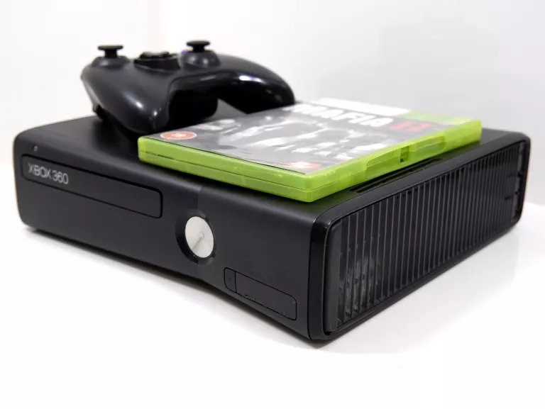 XBOX 360 SLIM 250 GB + PAD + MAFIA 2