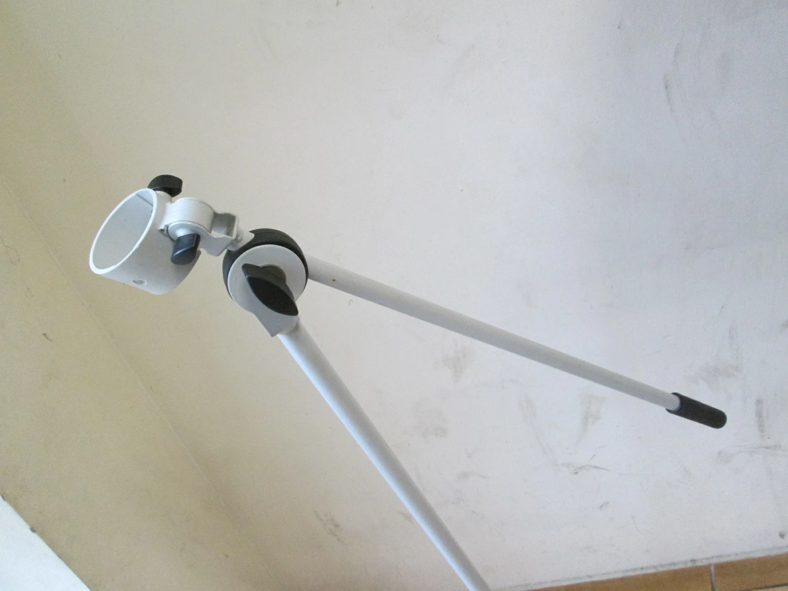 statyw-do-lampy-bioptron-zepter-kolor-dominujacy-bialy