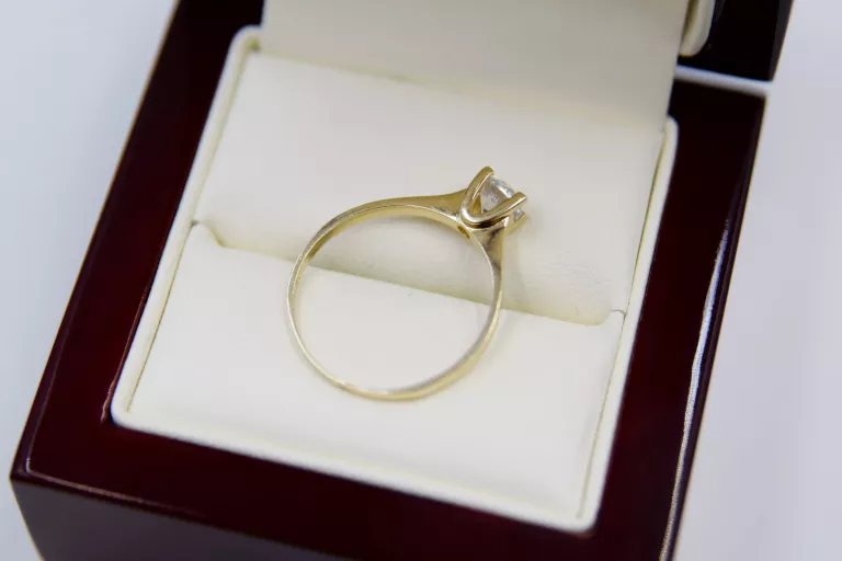 zloty-pierscionek-z-cyrkonia-585179gr17-marka-226434-1704211