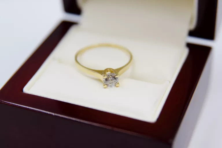 zloty-pierscionek-z-cyrkonia-585179gr17-stan-11323-2