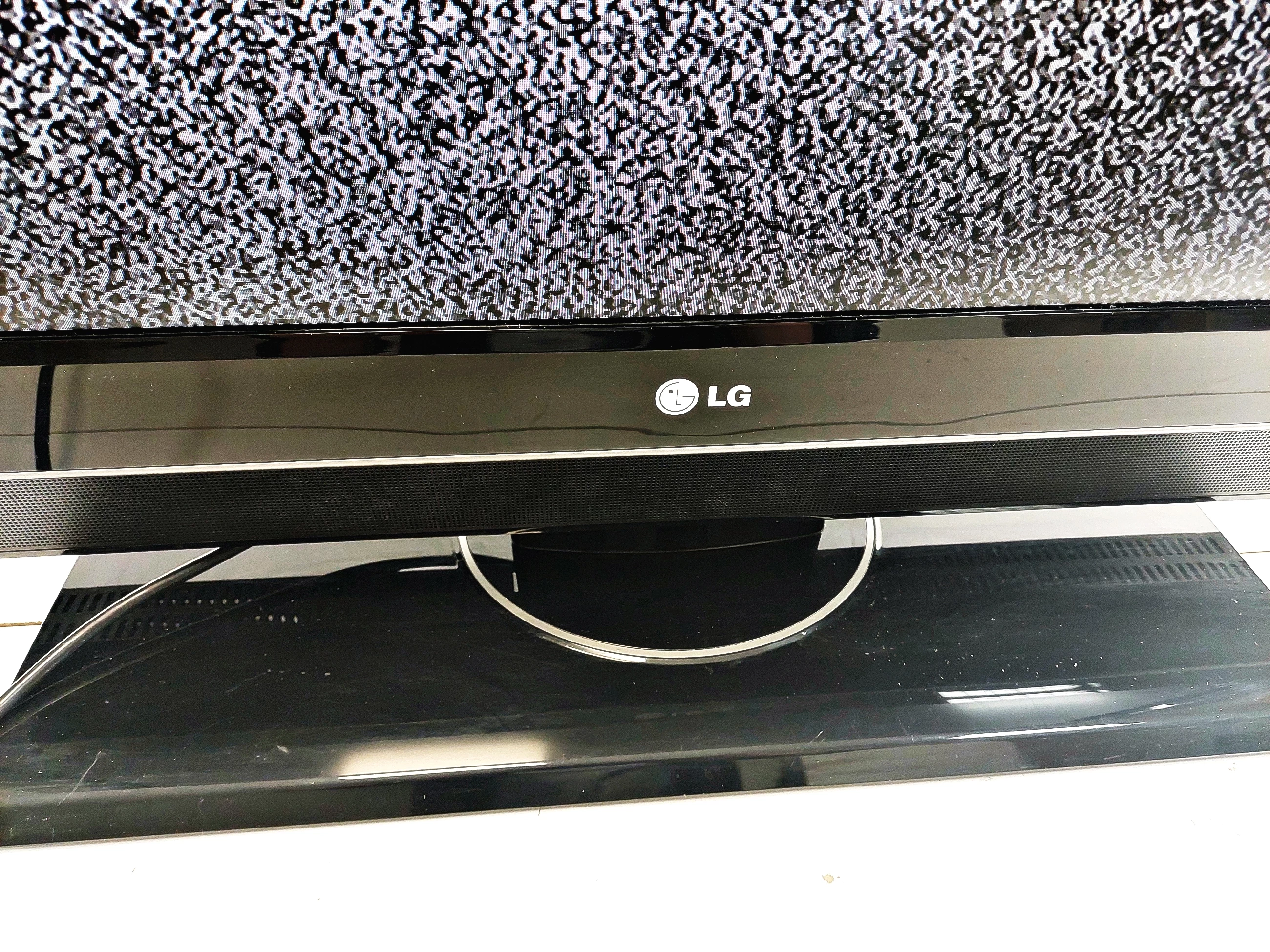 telewizor-lg-32lc52-niedrogi-tv-32-cale-okazja-marka-lg