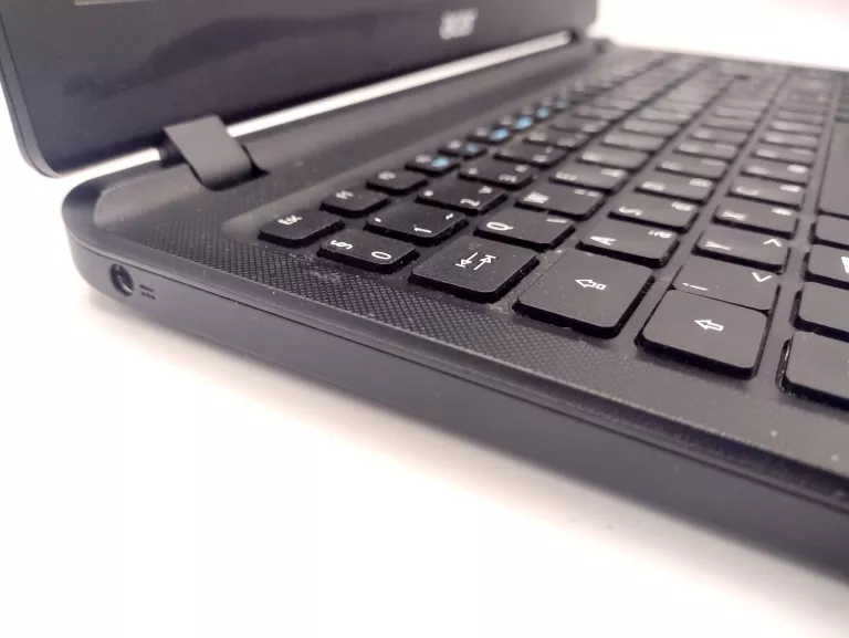 LAPTOP ACER ASPIRE ES 13 4GB/32GB