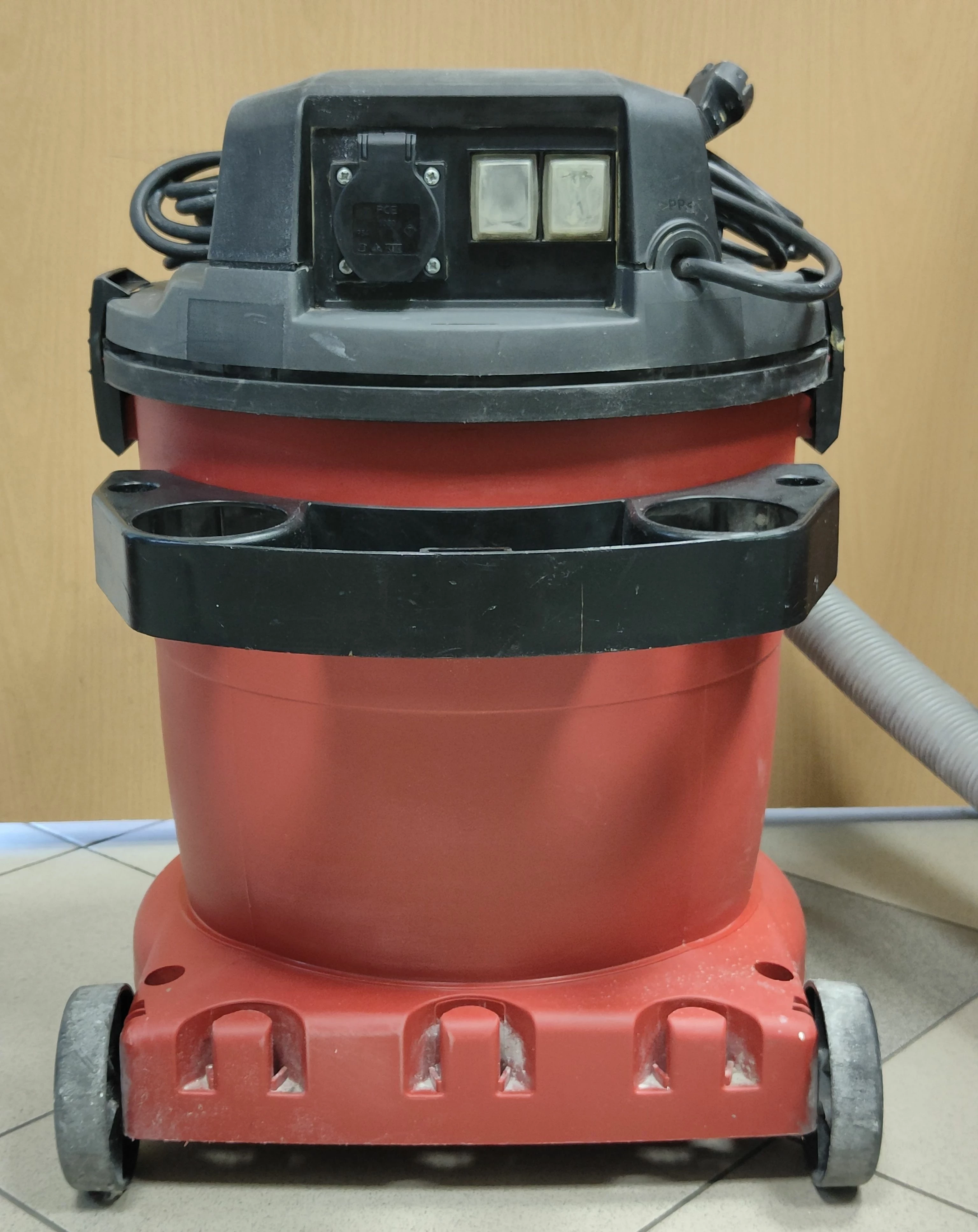 odkurzacz-przemyslowy-kress-1200-rs-32-ea-maksymalna-moc-120000