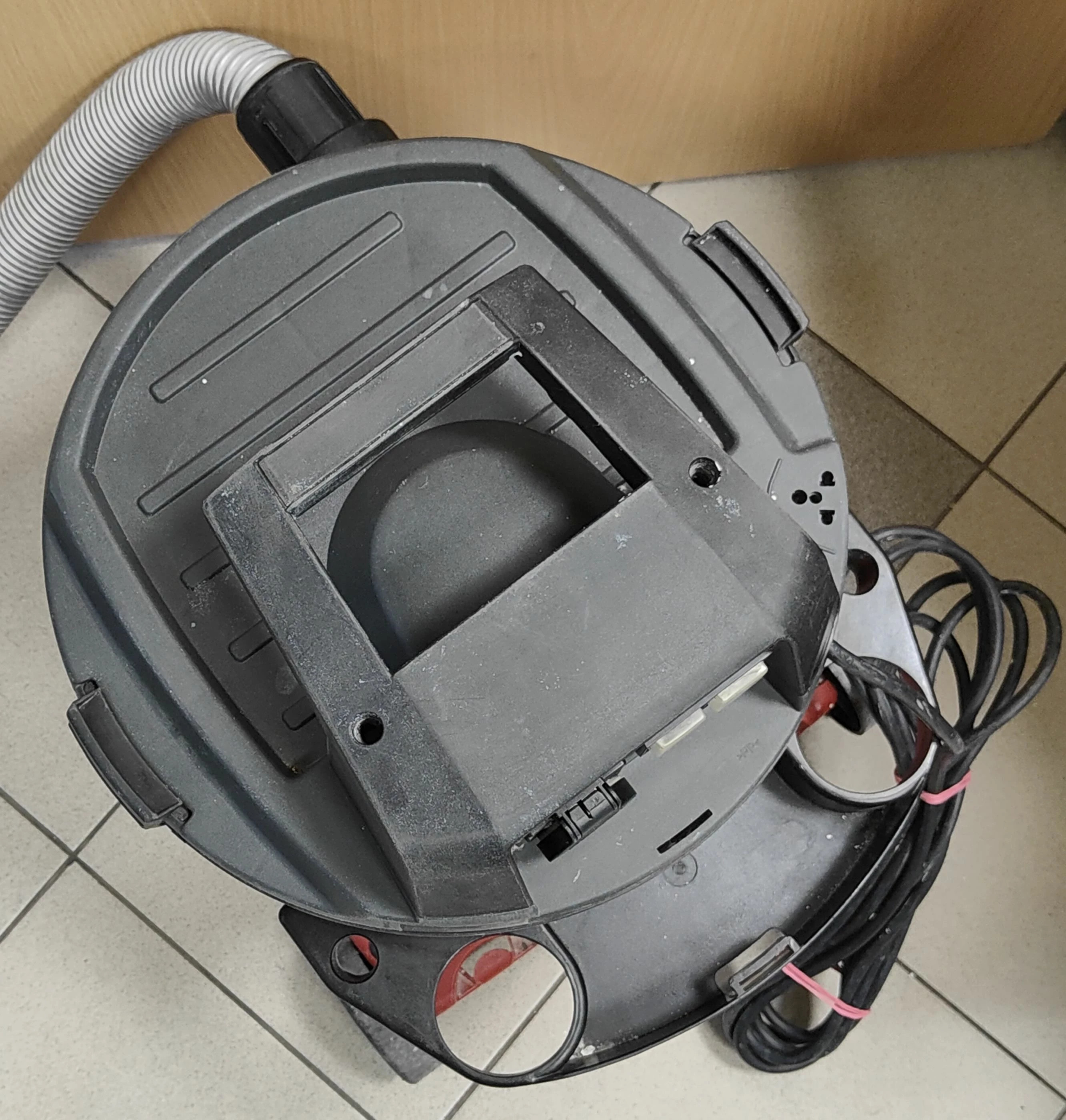 odkurzacz-przemyslowy-kress-1200-rs-32-ea-stan-11323-2