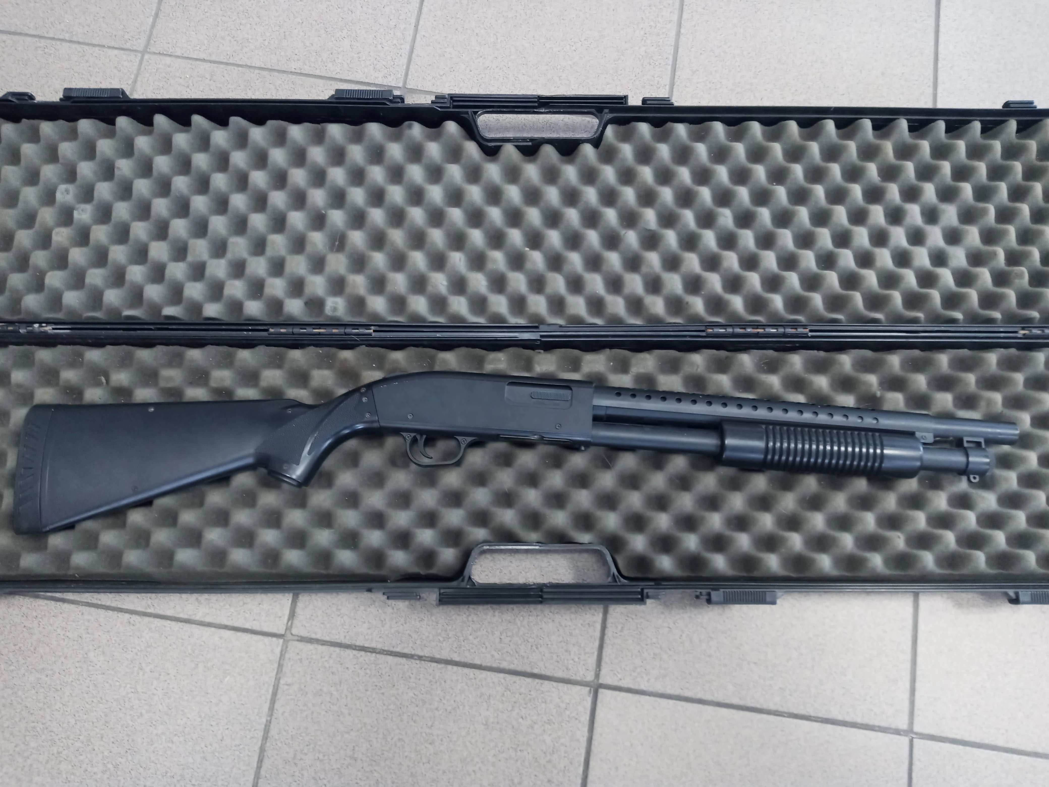 shotgun-strzelba-sprezynowa-asg-walizka-28-czerwca-126-poznan-ska-x