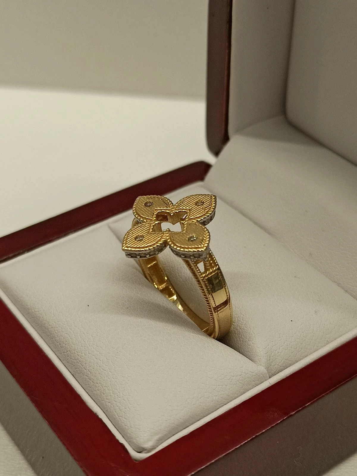 pierscionek-p585-marka-inna-marka